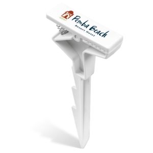 Sandbar Blanket Clip